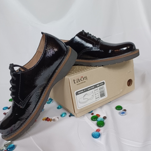 Taos womens sz 9 black patent leather Work it Oxford ♥️ - Picture 2 of 10